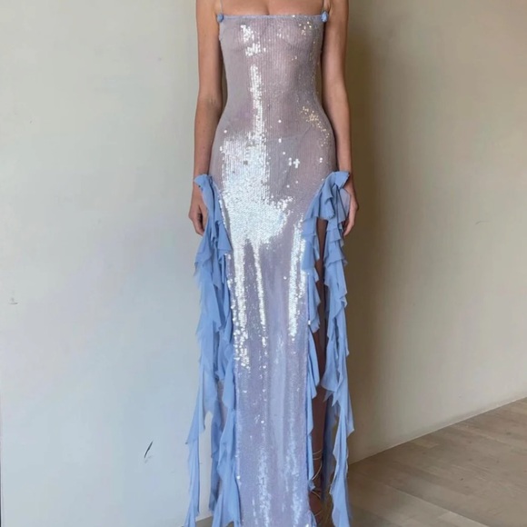 Helsa Nova Gown - Picture 3 of 15